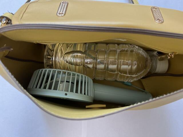 【無印良品 充電式モバイルハンディファン】無印良品のハンディファンはサイズが小さくてバッグにも入れやすい