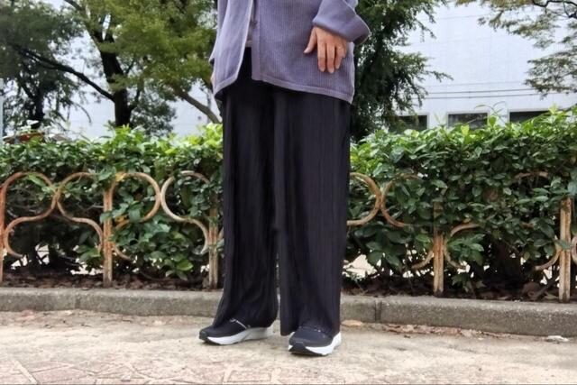 【ニューバランス ランニングシューズ W413】つま先が反っているため、次の一歩を踏み出すときも負担が少ないつくりが嬉しい♪