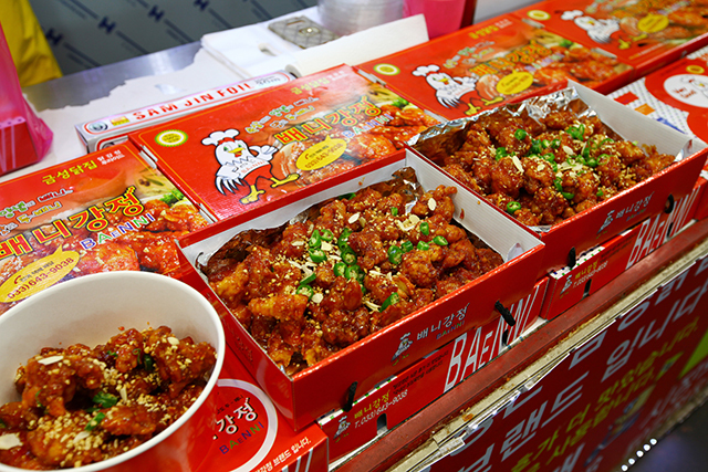 タッカジョン（甘辛チキン）　写真提供：江原道、韓国観光公社