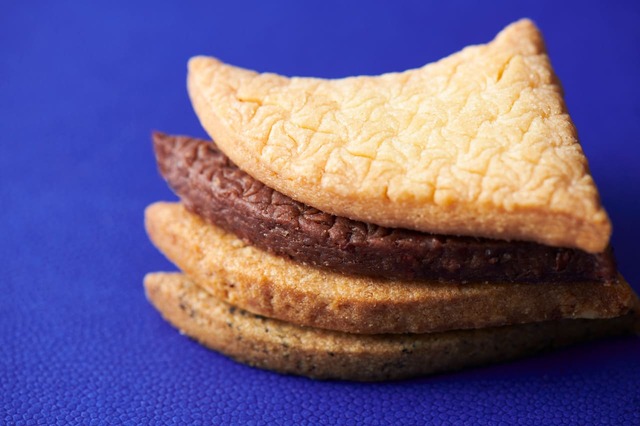 【しろいし洋菓子店】発酵バター、アールグレイ、アーモンド、チョコ&カカオニブの4つのクッキー