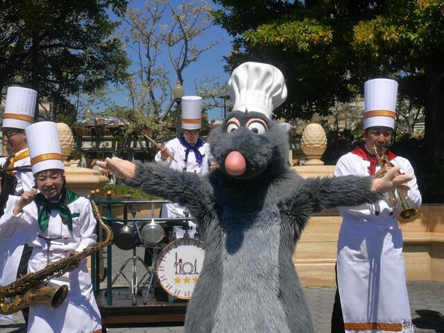 「東京ディズニーシー・フード＆ワイン・フェスティバル」ザ・グルーヴィー・ジャミン・シェフズ