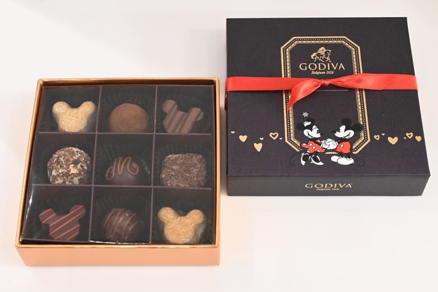 【ゴディバ】「ミッキー＆ミニー / トリュフチョコレート コレクション 9粒入」5,400円
