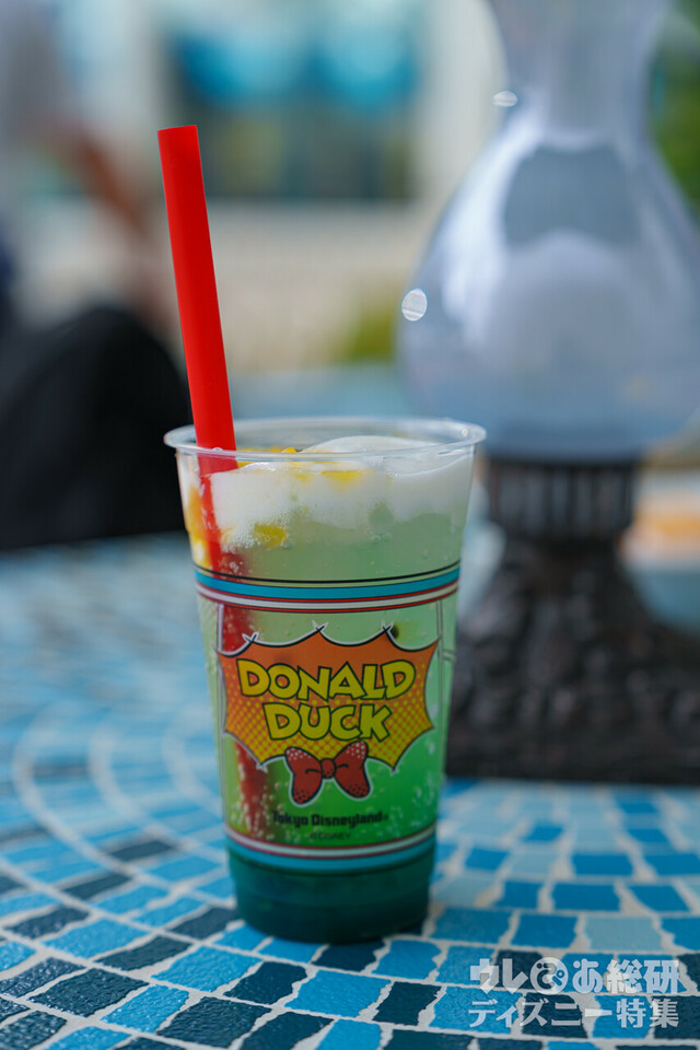 プラザパビリオン・レストラン「スパークリングゼリードリンク（トロピカルフルーツ＆オレンジ）、スーベニアコースター付き」