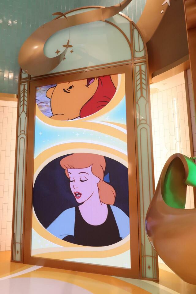 「ディズニーストア 東京ディズニーリゾート店」