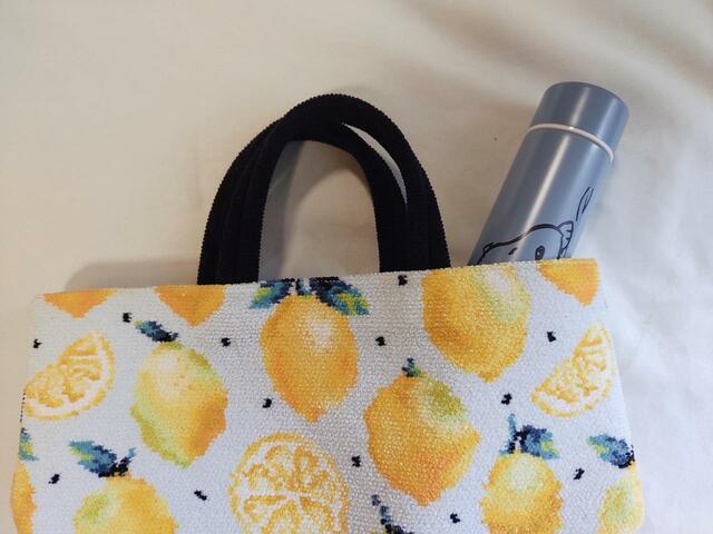 小さめバッグにも入る