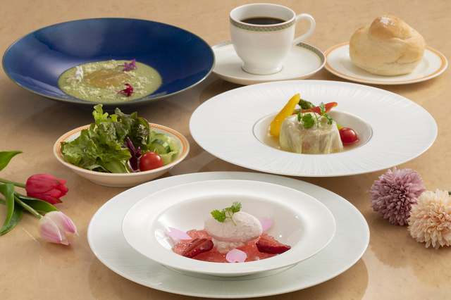 ハッピーイースター ヒラソル 春ランチ - ホテル志摩スペイン村