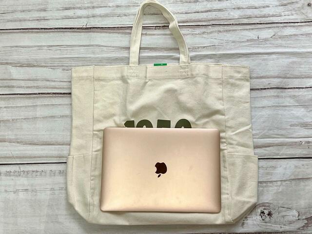 もちろんノートPCも楽々収納可能♪【SNOOPY HOBBY TOTE BAG BOOK：スヌーピーの大容量ボックストート】