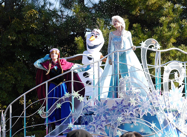 「フローズンファンタジー・グリーティング」　©Disney