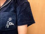 【ユニクロ(UNIQLO) ピーナッツ エアリズムパイルパジャマ(半袖)】袖は肩とひじの中間くらいの長さ