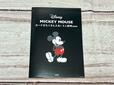 ブックの中には、お財布のこだわりポイントやミッキーのコミックが掲載されています