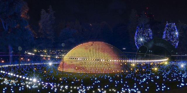 直径6mの「ヴィジョンドーム」で惑星を表現（東京ミッドタウン）