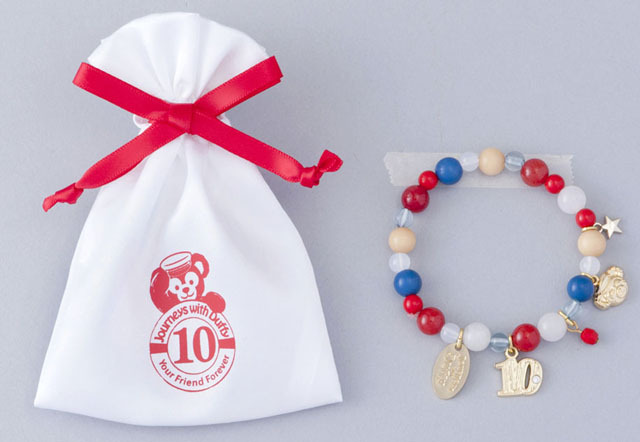 ブレスレット ¥3,800/TDS「ジャーニー・ウィズ・ダッフィー」スペシャルグッズ ※2015年7月3日(金)発売