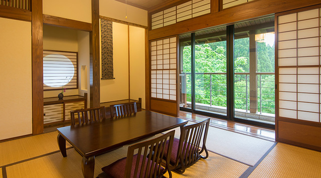 白山眺望と白山麓料理の宿「望岳苑」