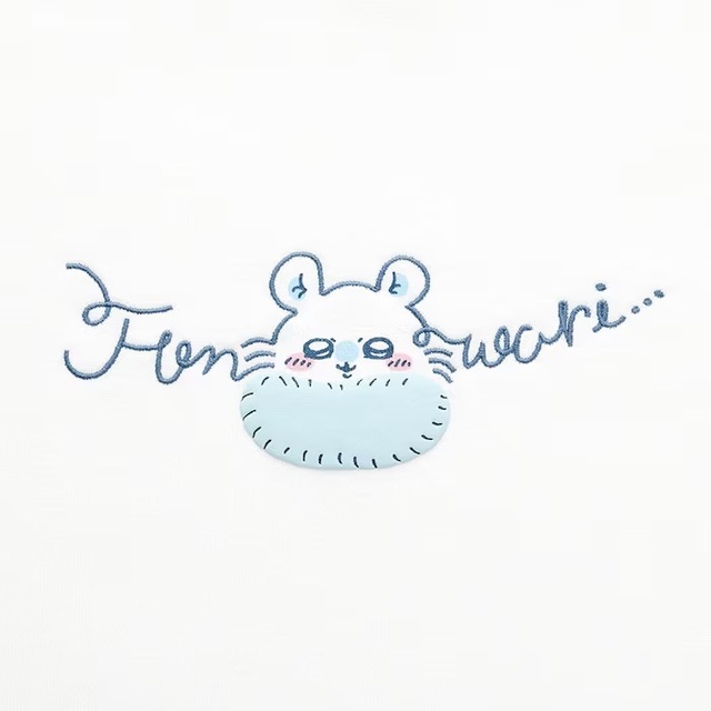 スウェットプルオーバー｜2,990円｜GU「ちいかわ」コラボコレクション第3弾