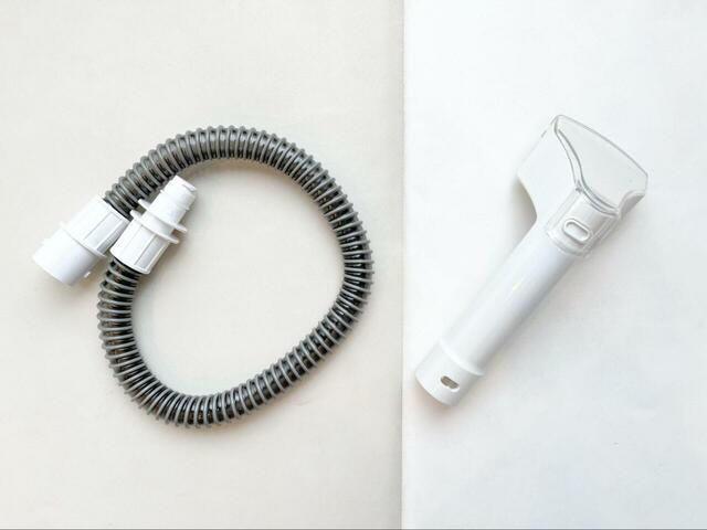 【アイリスオーヤマ ハンディリンサークリーナー】バキュームホースを使う場合は、この2つをサッと組み合わせればいいだけ