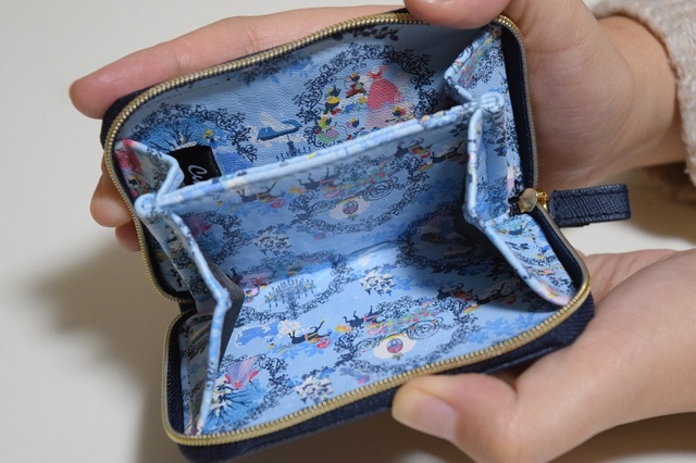 中は可愛い柄入り。