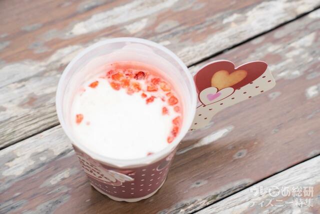 ホットストロベリードリンク 600円