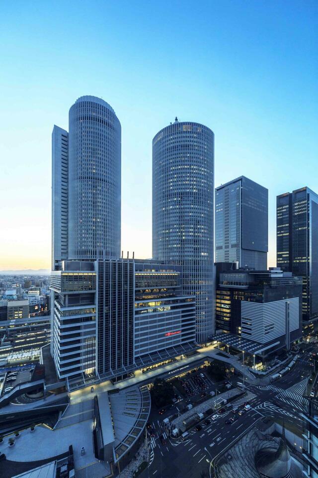 「名古屋マリオットアソシアホテル」【魅力的な“北海道グルメ”をブッフェで堪能！オリジナル海鮮丼も作れちゃう「春の北海道ブッフェ」開催中！】