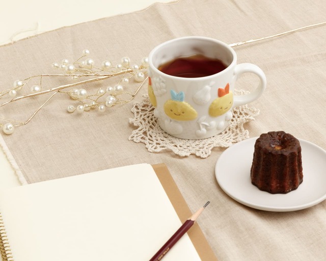 【すみっコぐらし「すみっコドローイング」】凹凸感のあるデザインがかわいいマグカップが誕生