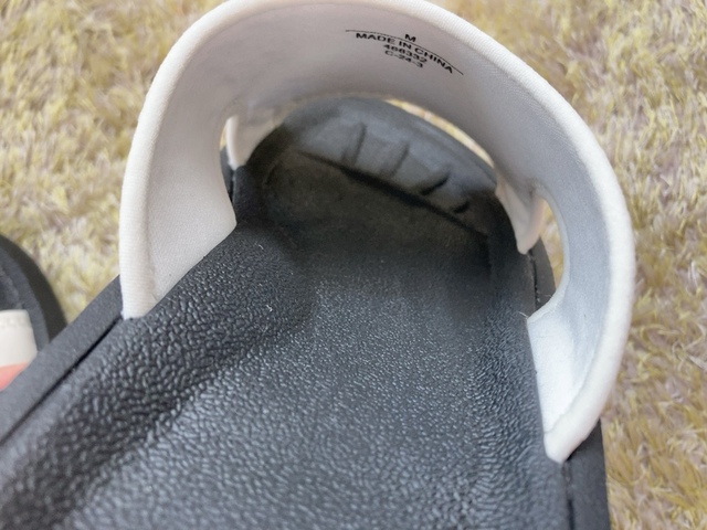 【UNIQLO:C スライドサンダル】とにかく足裏が気持ちいい！履いた瞬間、サラサラとした感触と程よいクッション性が分かります