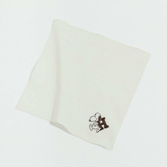 イニシャルハンカチ 1,430円｜スヌーピーミュージアム｜2024年4月26日（金）発売グッズ
