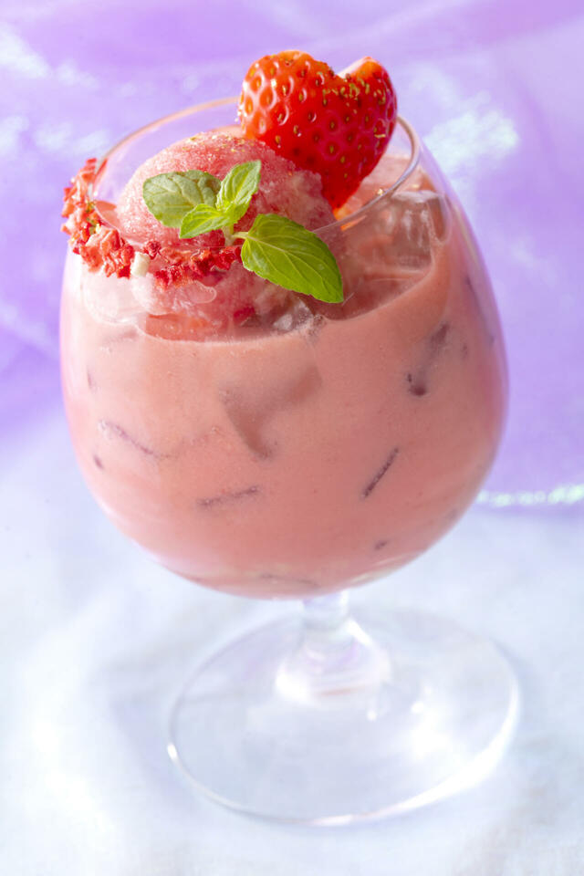 エンパイア・グリル ディズニー・パルパルーザ“ヴァネロペのスウィーツ・ポップ・ワールド”スペシャルドリンク 前期