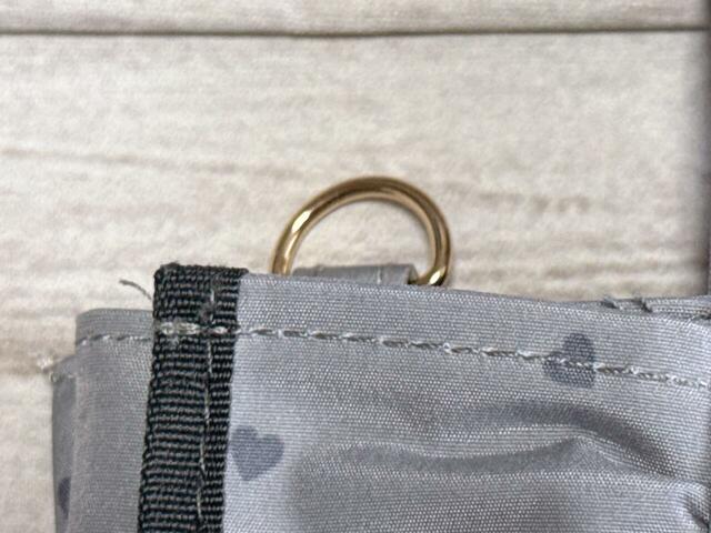 両サイドのDカンにショルダーストラップがつけられる仕様