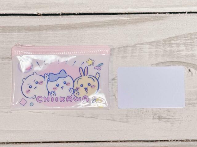 【ちいかわ DAISO限定デザイン】「フラットポーチ（S）ちいかわ」サイズは（約）縦7.5×横12cm