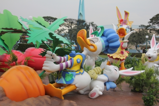 23 フォトロケーション ドナルドダック デイジーダック イースターバニー ©Disney