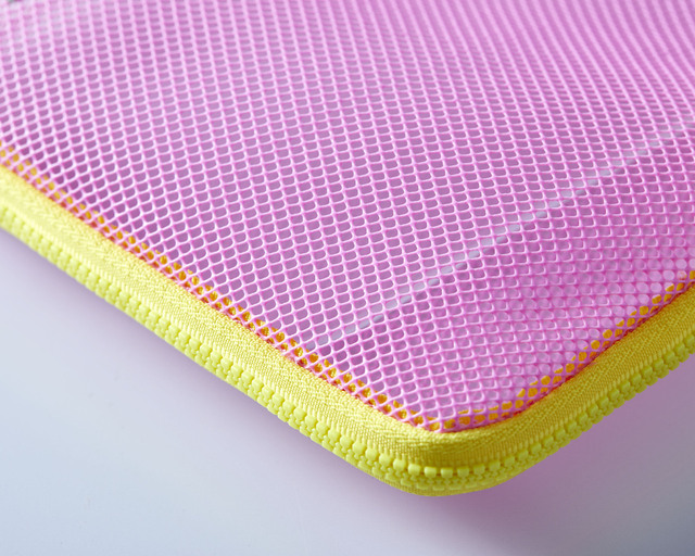 【キングジム】バッグインバッグの新タイプ「フラッティ シアー」バイカラー