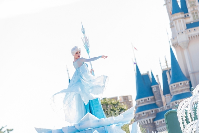 フローズンファンタジーパレード｜東京ディズニーランド スペシャルイベント「アナとエルサのフローズンファンタジー」