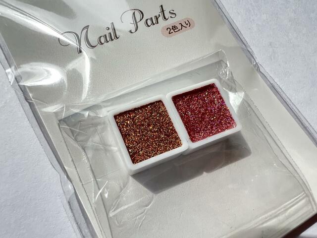 【セリア ネイル用水彩パレット ミニ ラメ入り】ピンクラメがかわいい