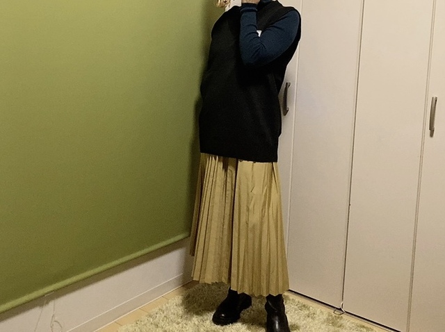 【ワークマン 動きFIT ニットゴルフベスト】革のブーツが合います