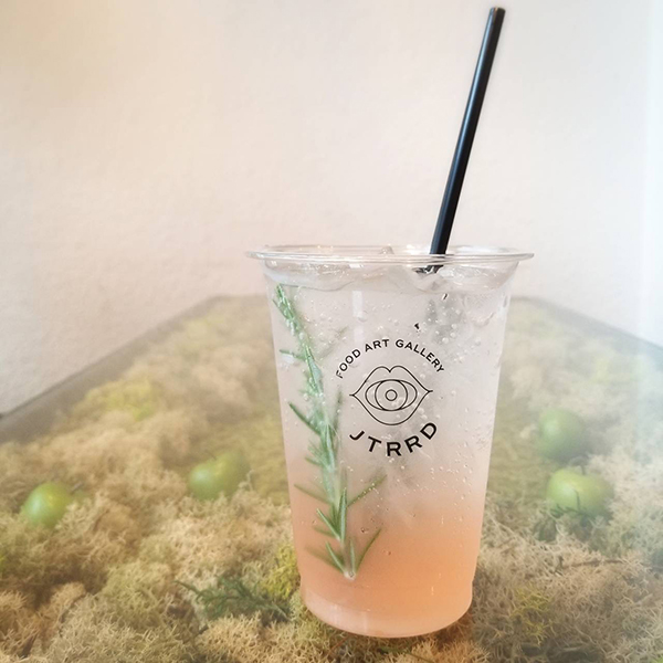 白桃スカッシュ