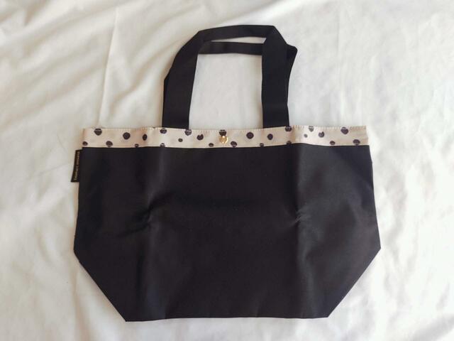 裏面も、表面と同じデザイン