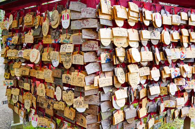 ファンによるガルパン痛絵馬が多く奉納されています