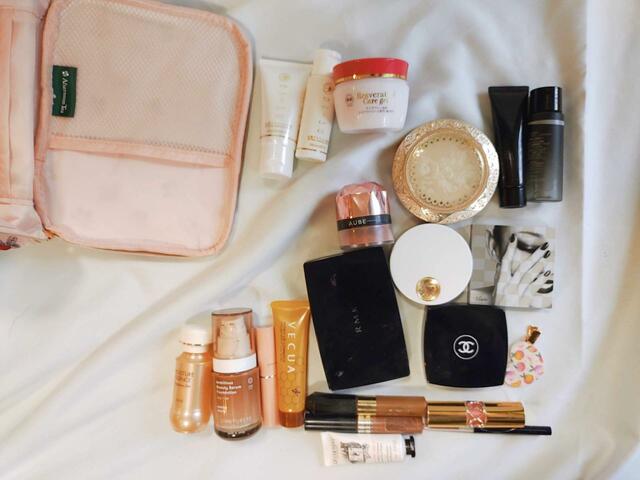 【ゼクシィ5月号：付録 Afternoon Tea LIVING ブライズBIGポーチ】大きめのメイクパレットも楽々