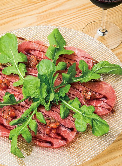 「熟成肉」の名店／但馬屋 虎ノ門ヒルズ店 （虎ノ門）　牛もも肉のカルパッチョ 2160円