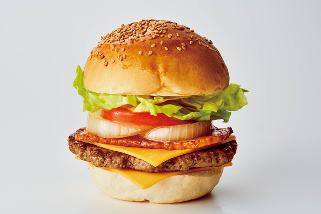 ダブルチーズ＆ベーコンバーガー 810 円