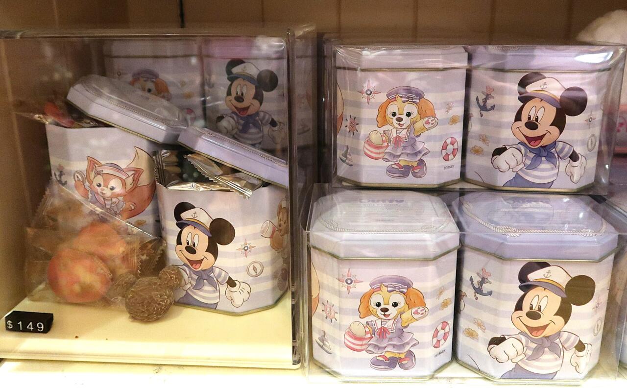 ディズニー】ファン垂涎“スタバ限定スーベニア”も！「20周年限定