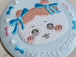 感動したのが、第一弾同様、食玩とは思えないほど美しい刺繍。リボンモチーフをあしらったガーリーなデザインもとにかくかわいくて、胸のときめきが止まりません…！