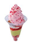 ピスタチオクリーム＆ストロベリーサンデー 780円｜アイスクリームコーン｜東京ディズニーリゾート「ディズニー・クリスマス」スペシャルメニュー
