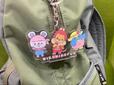 【キャンドゥ にこにこぷん アクリルキーホルダー】ぱっと目を引く愛らしさ
