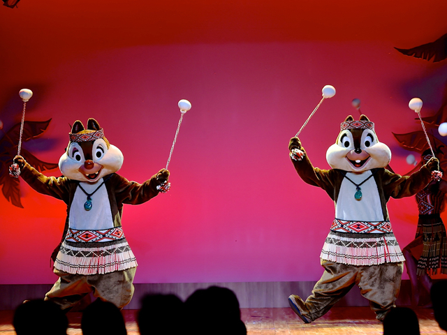 へんてこな道具を使うチップ＆デール