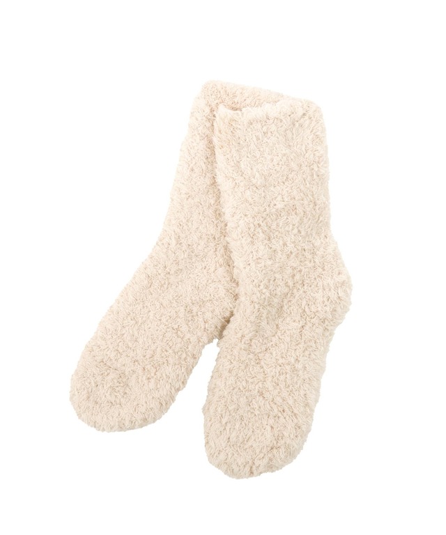 【3COINSの防寒小物グッズ売上ランキング 5位】「マシュマロクルーソックス」330円（税込）