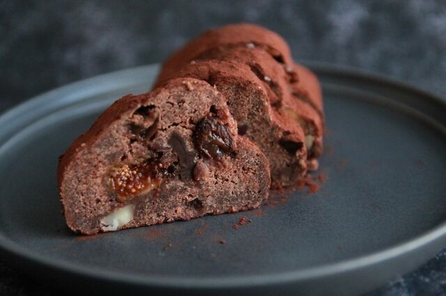 「カカオシュトーレン」＜3,240円＞【伊勢丹新宿店のクリスマスケーキ】