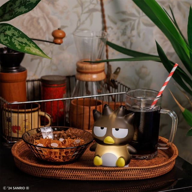 【『バッドばつ丸 お部屋ライトBOOK special package ver.』（宝島社）】ほんのり明るく秋の夜長にもぴったり