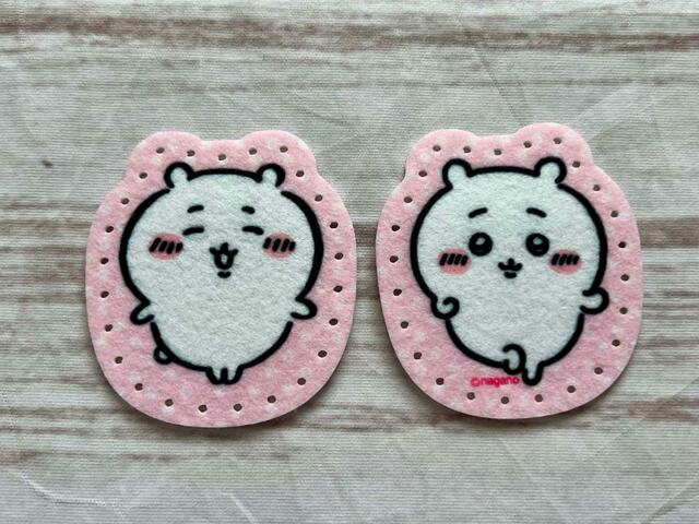 イラストは両面で異なる豪華ぶり！笑顔のちいかわとパスタダンスを踊るちいかわ♪