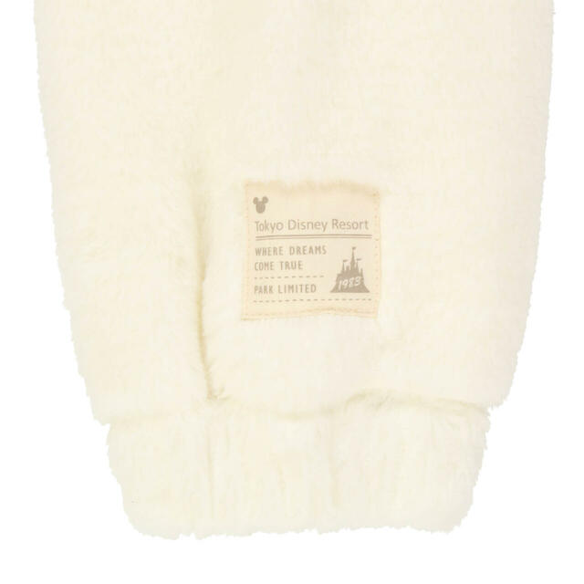 パーカー 6,200円｜東京ディズニーリゾート あったかグッズ｜販売店舗：東京ディズニーランド「タウンセンターファッション」、東京ディズニーシー「フィガロズ・クロージアー」｜発売日：2024年10月31日（木）