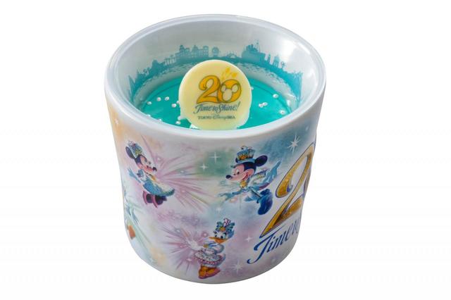 パイナップルゼリー&ヨーグルトムース、スーベニアカップ付き 950円|東京ディズニーシー「ホライズンベイ・レストラン」